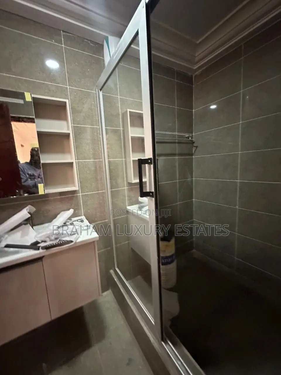 2bdrm Apartment in Braham Luxury, Lashibi for rent