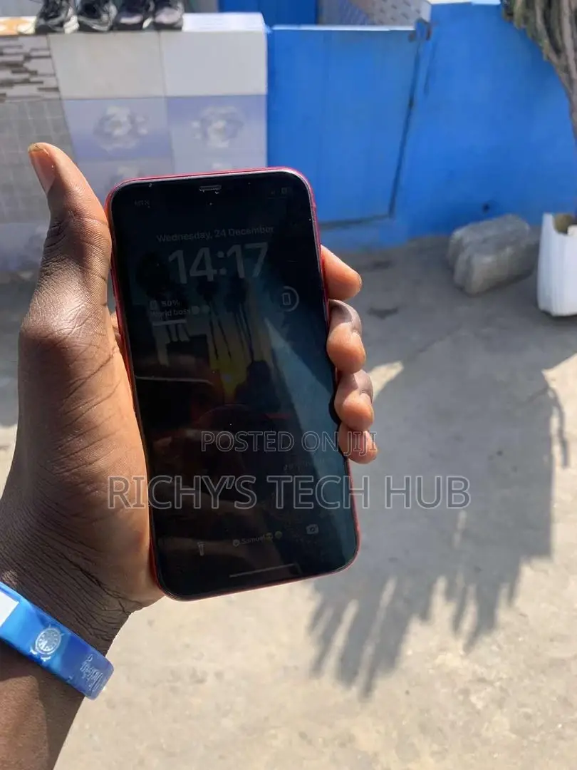 Apple iPhone 11 128 GB Red