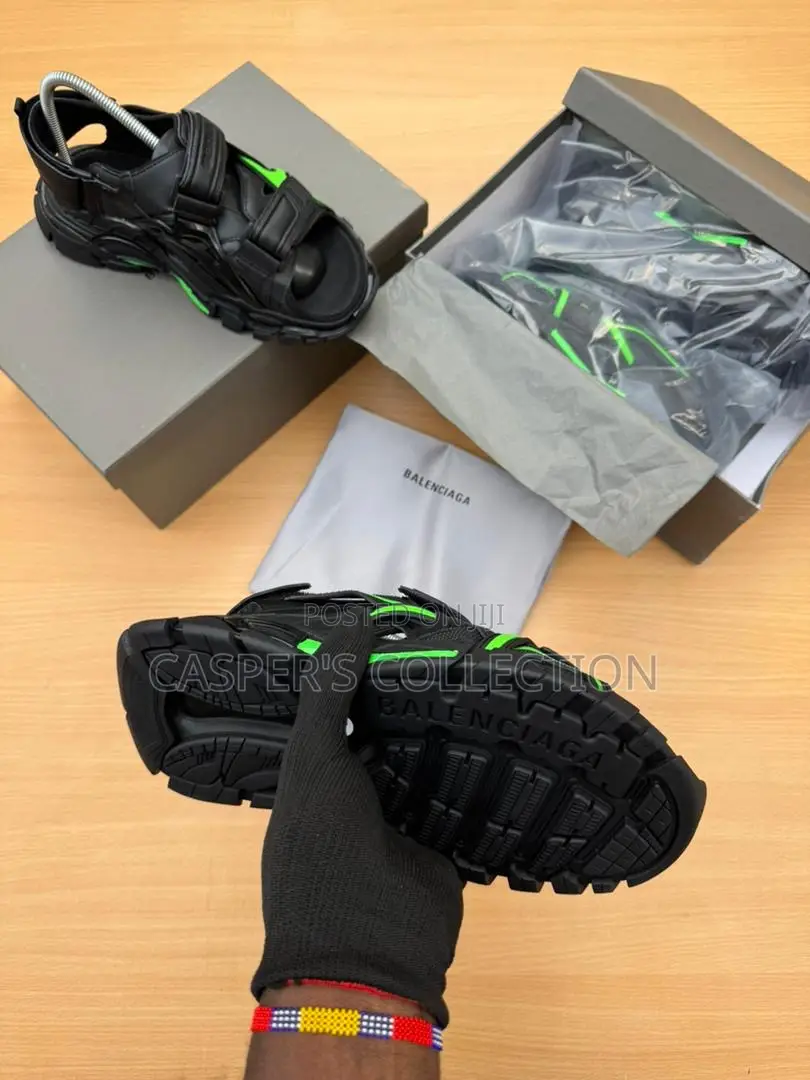 Balenciaga Track Sandals (Black)