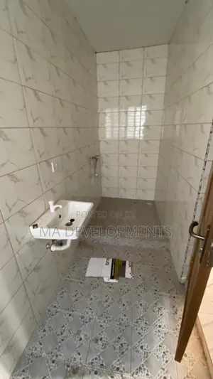 2bdrm Apartment in Madev Realty, Sowutwuom for rent