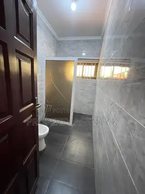 4bdrm House in Kfs, Tetegu for rent