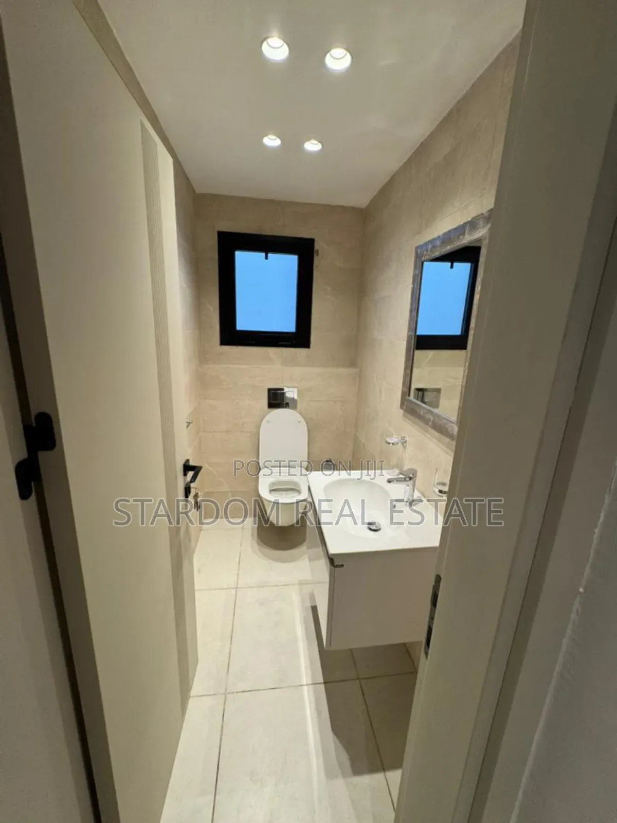 Furnished 5bdrm Mansion in Cantonments for sale