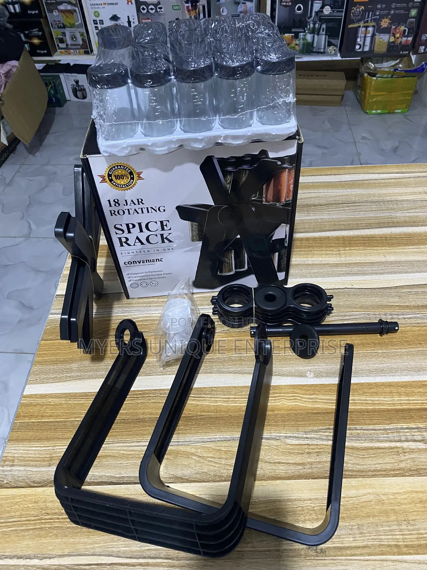 Convenient 360 18pcs Spice Jar