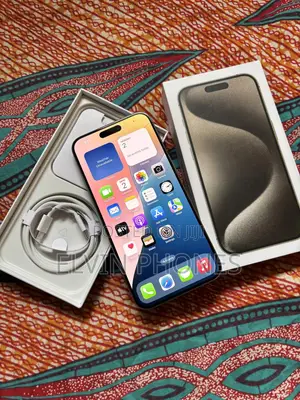 Apple iPhone 15 Pro 128 GB Silver