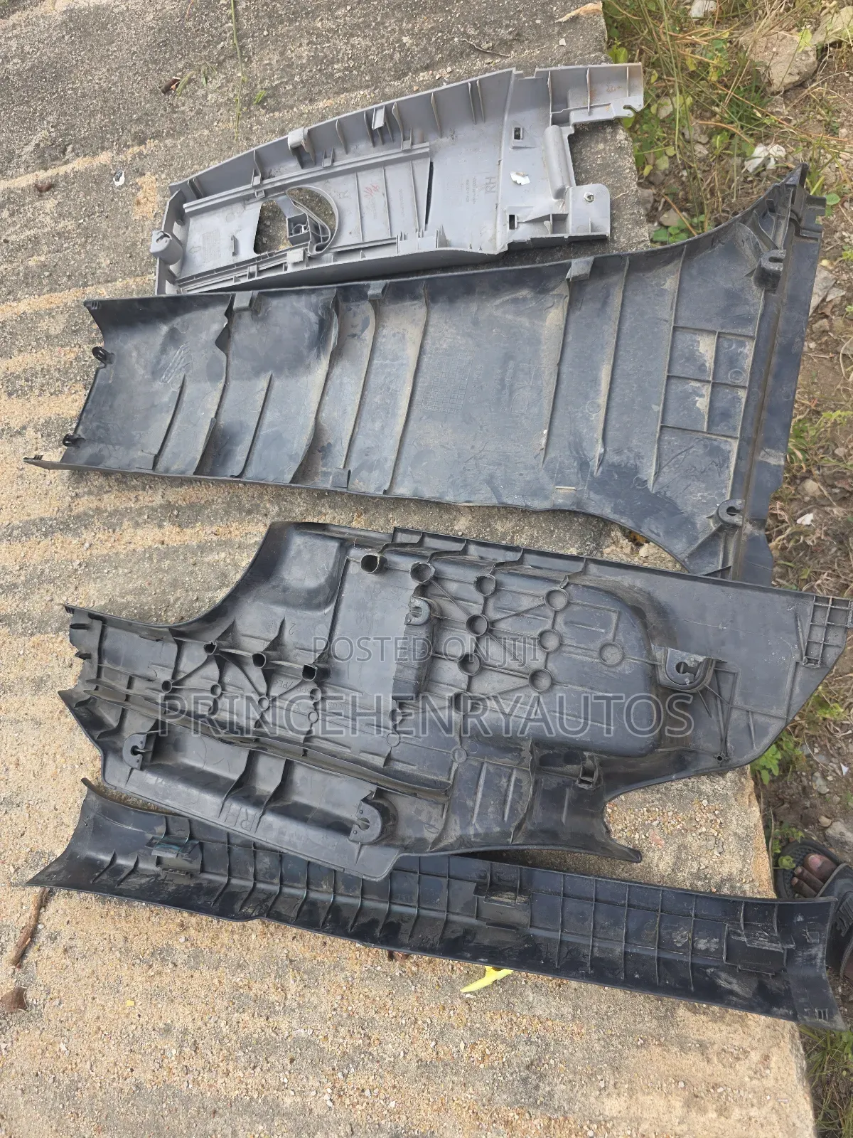 2014-2019 Toyota Highlander Plastics