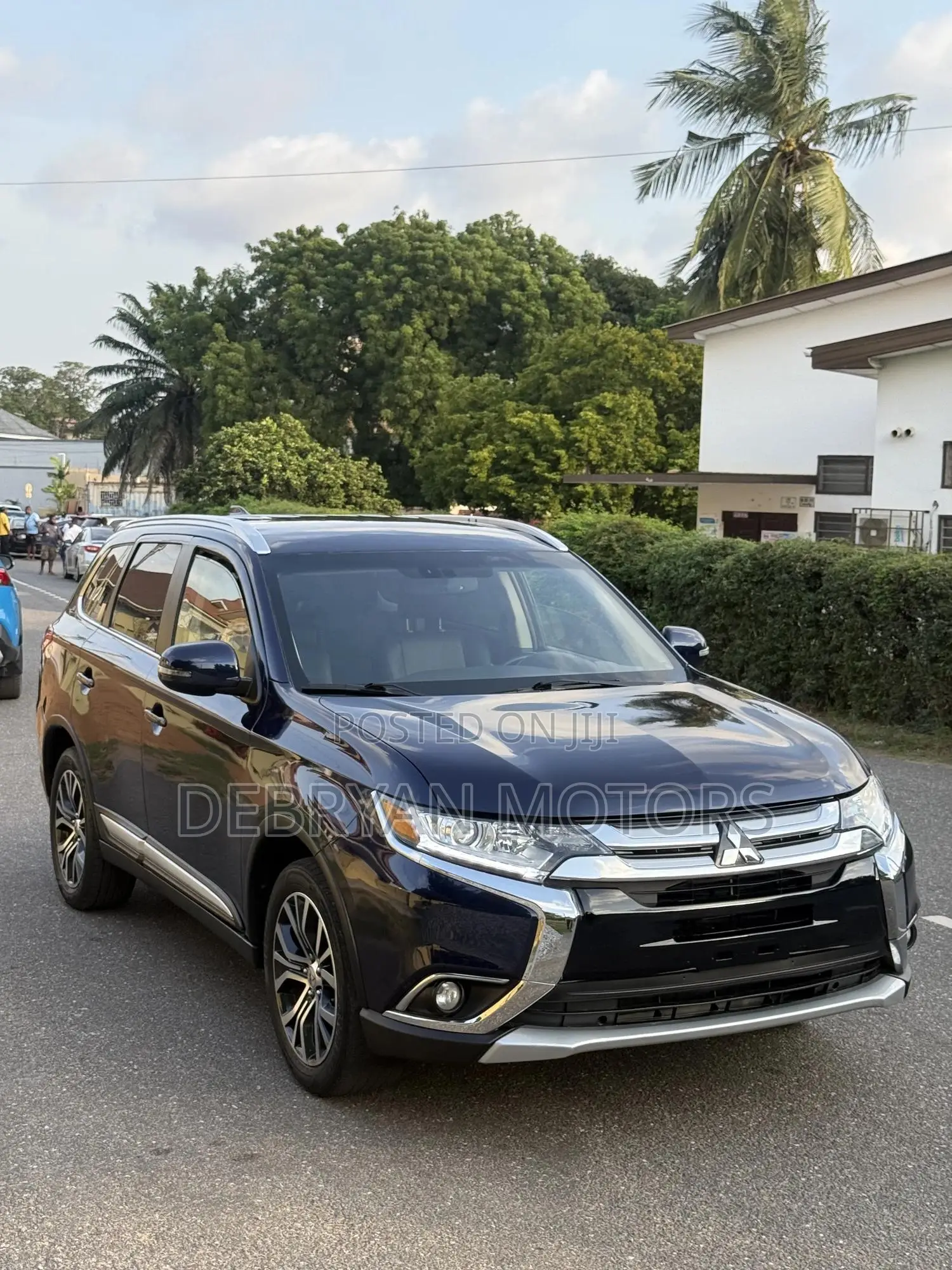 Mitsubishi Outlander SEL FWD 2018 Blue