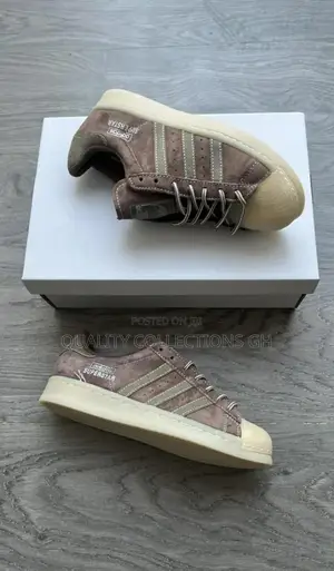 Adidas Superstar Brown