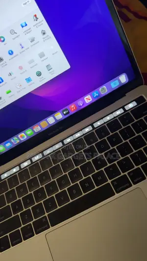 Laptop Apple MacBook Pro 16GB Intel Core i5 SSD 512GB