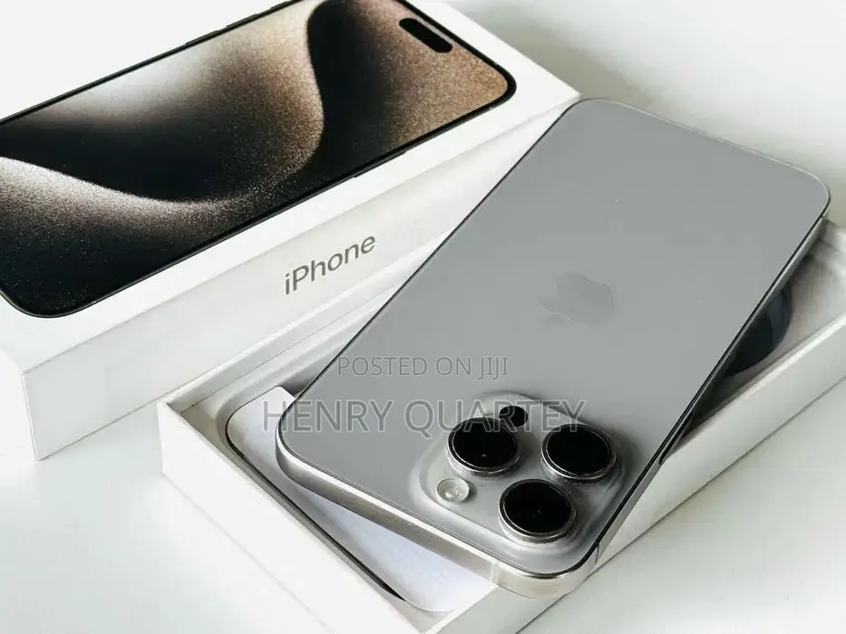 Apple iPhone 15 Pro Max 256 GB Silver