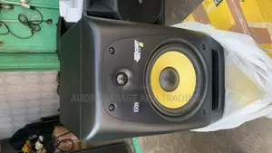 Studio Monitor