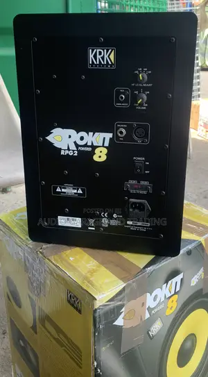 Studio Monitor