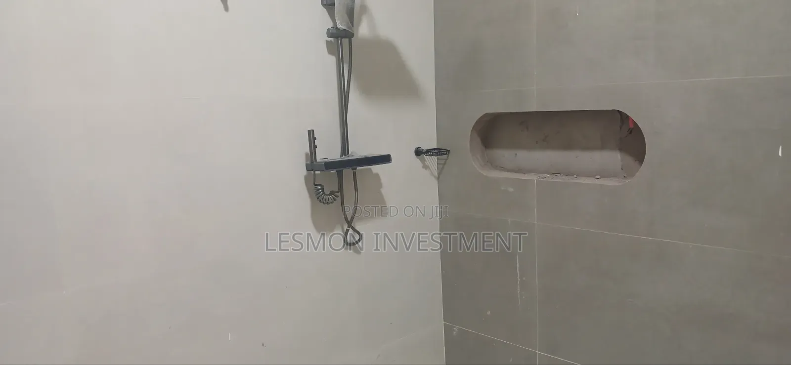 3bdrm House in Lesmon Invesment, Sakumono for sale