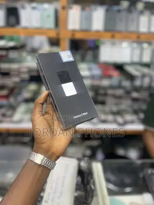 New Samsung Galaxy Z Flip 5 256 GB White