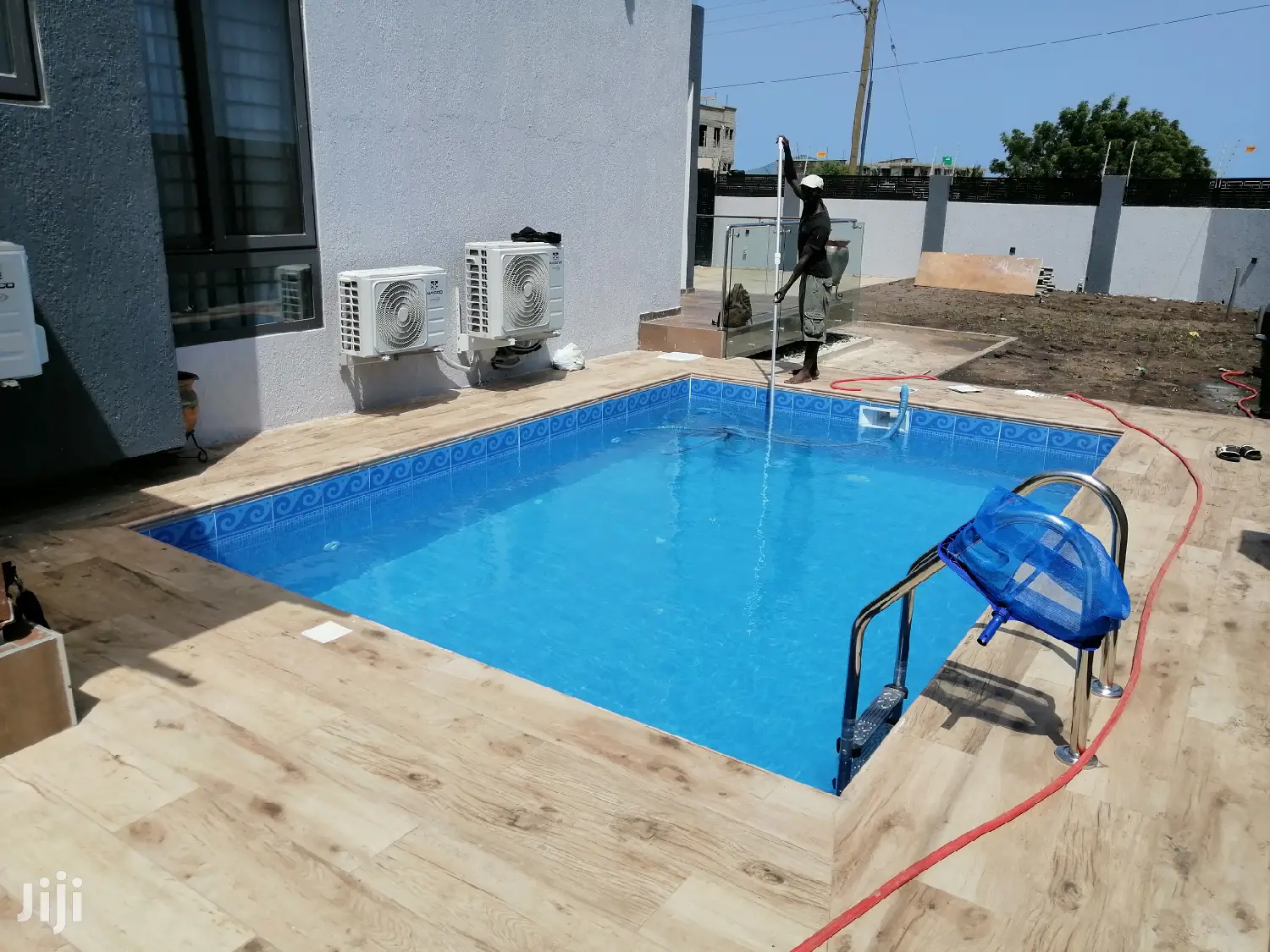 Swimming Pool Fountain