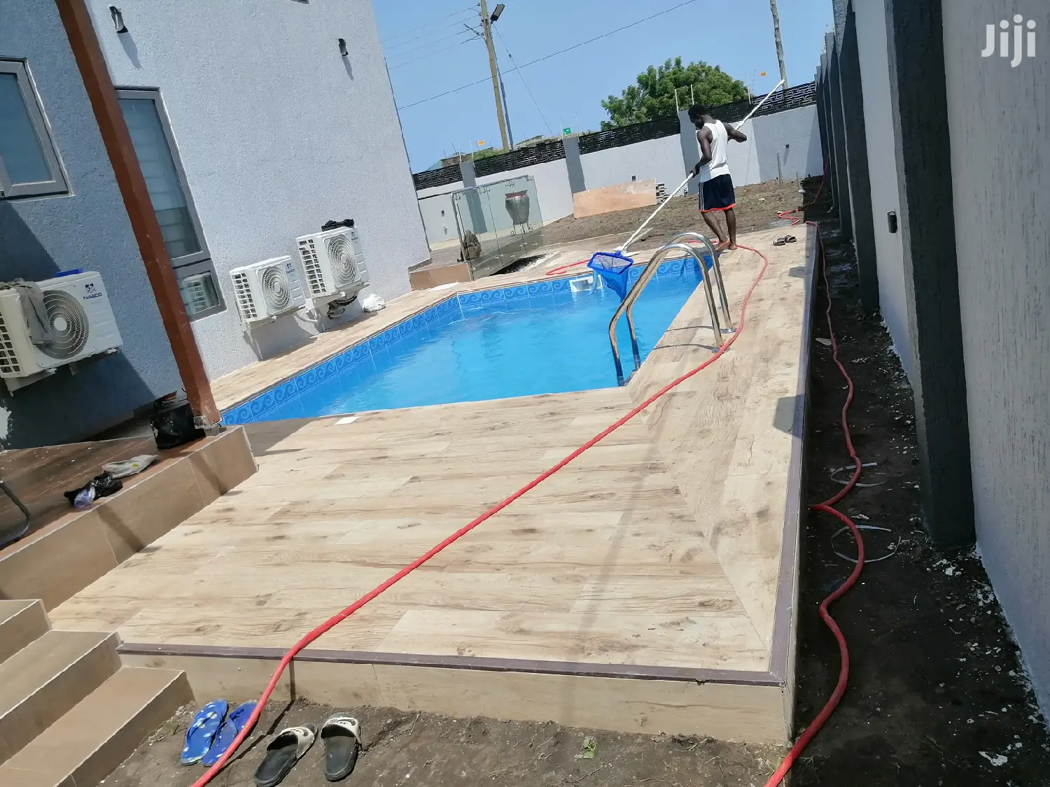 Swimming Pool Fountain