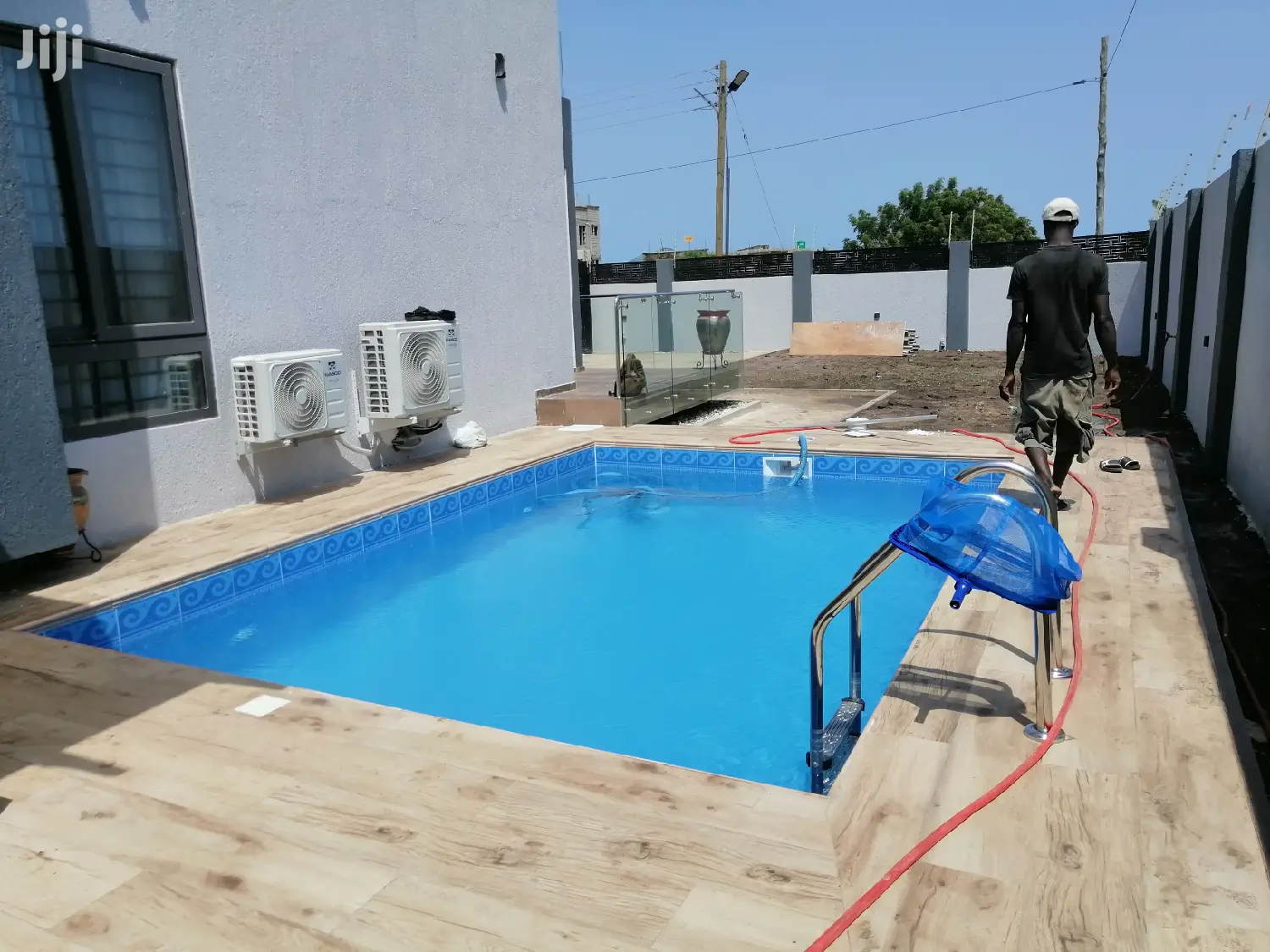 Swimming Pool Fountain