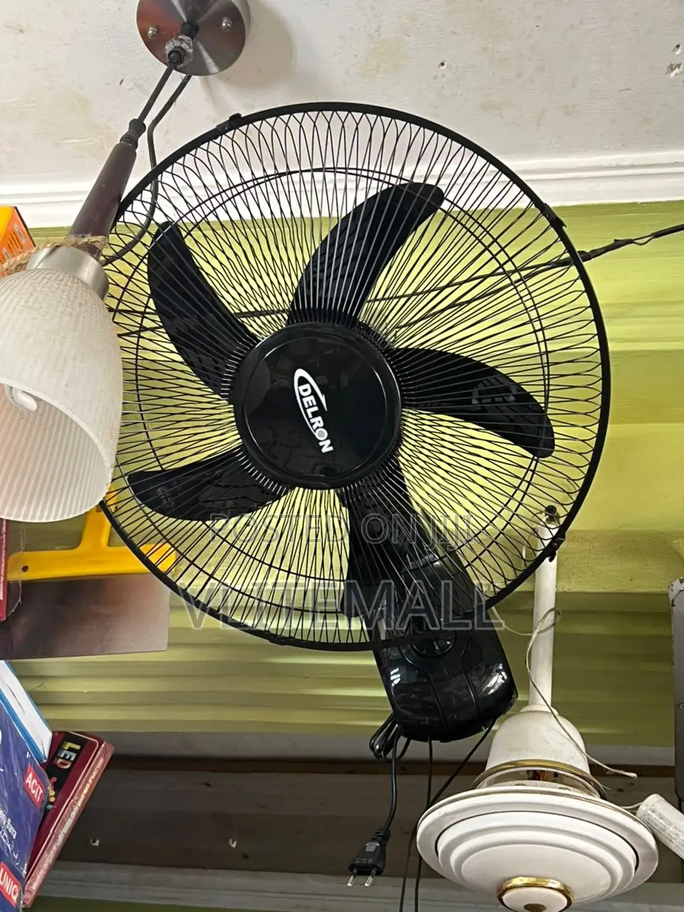 Delron 16" Wall Fan
