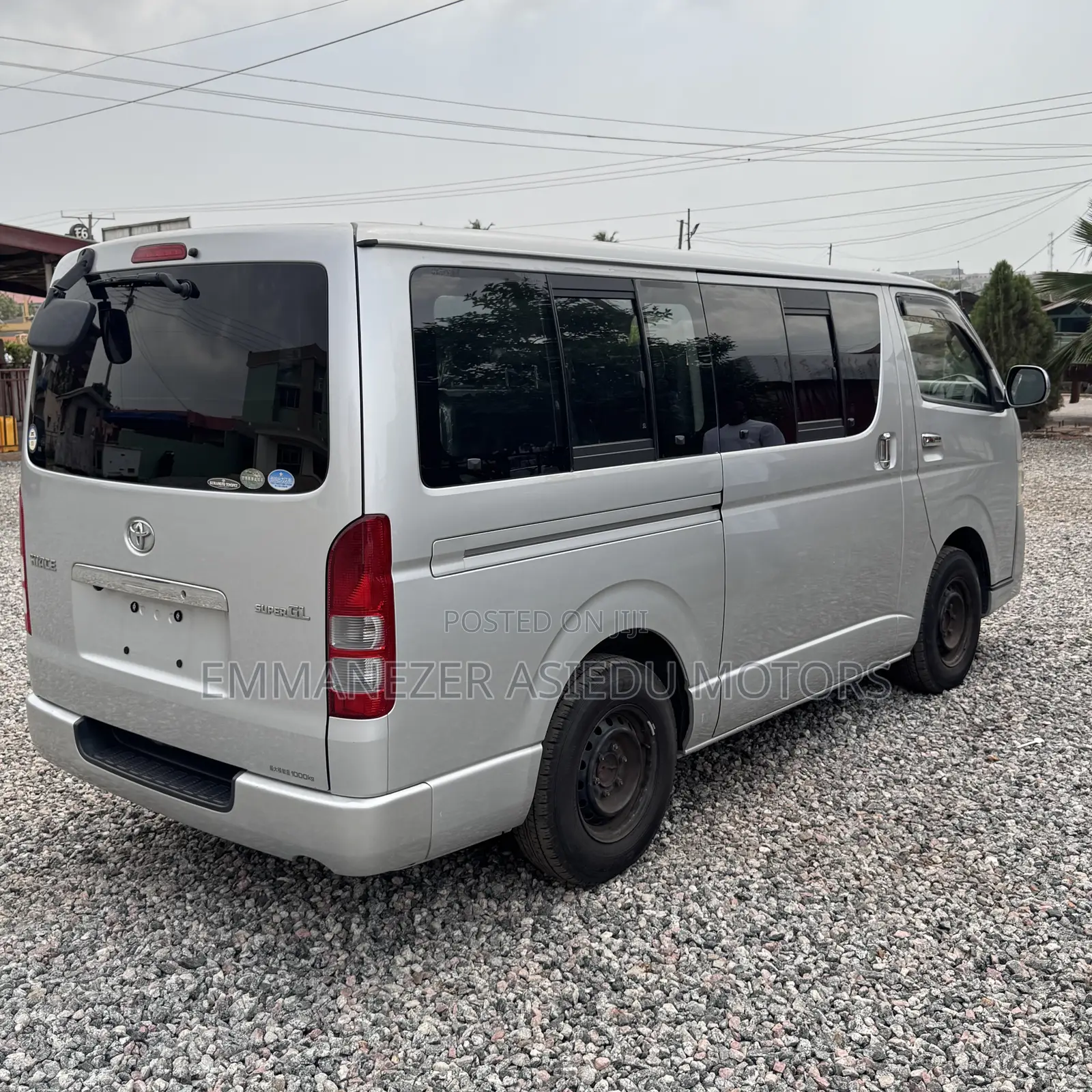 Toyota HiAce 2013 Silver