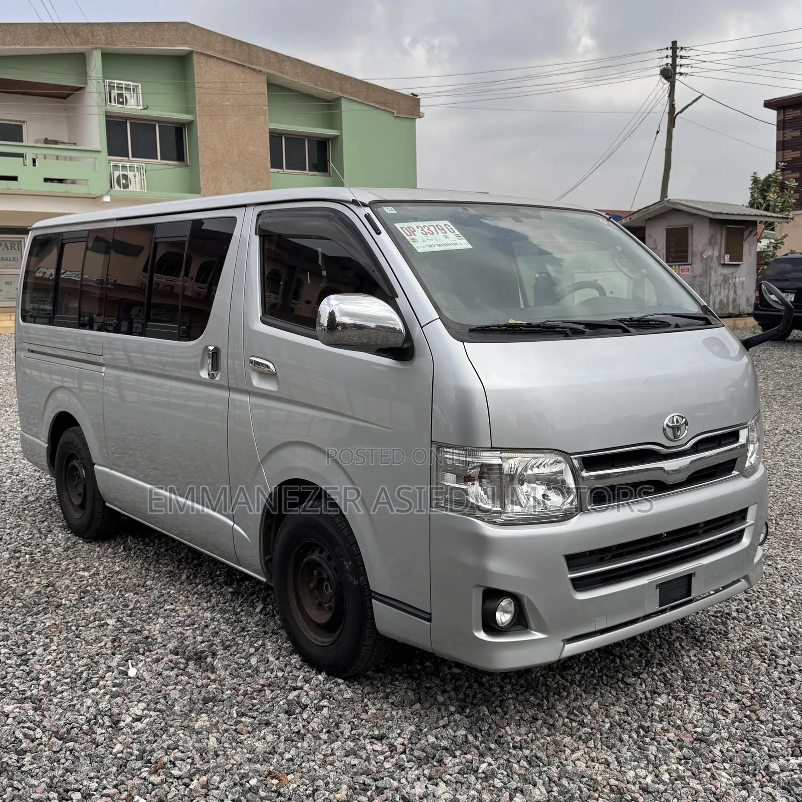 Toyota HiAce 2013 Silver
