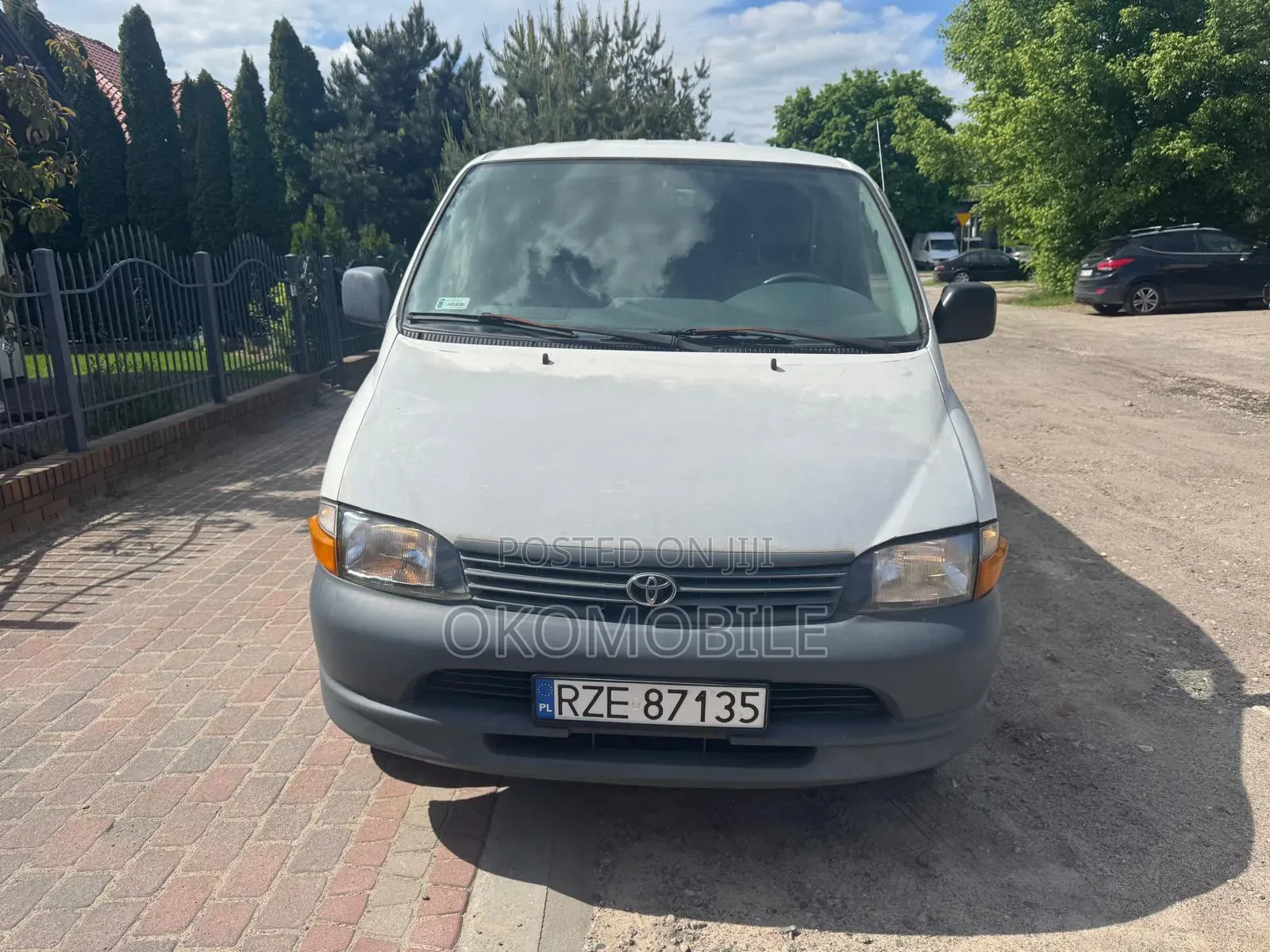 Toyota HiAce 2006 White