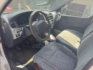 Toyota HiAce 2006 White