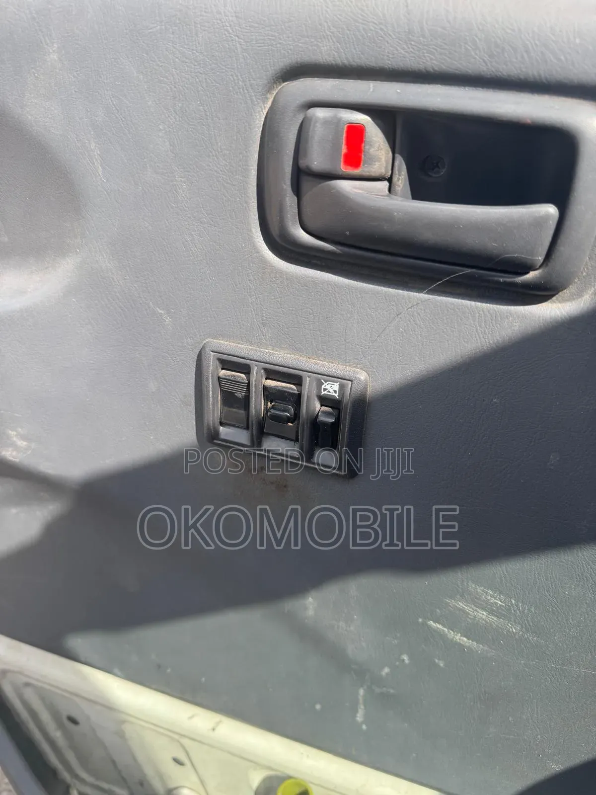 Toyota HiAce 2006 White