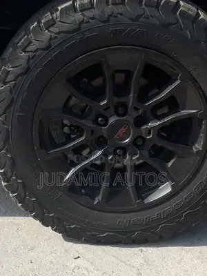 Toyota Tundra Limited 2022 Green