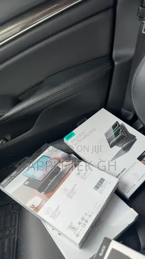 Esr Magnetic Keyboard for 10th Gen and 11th Gen