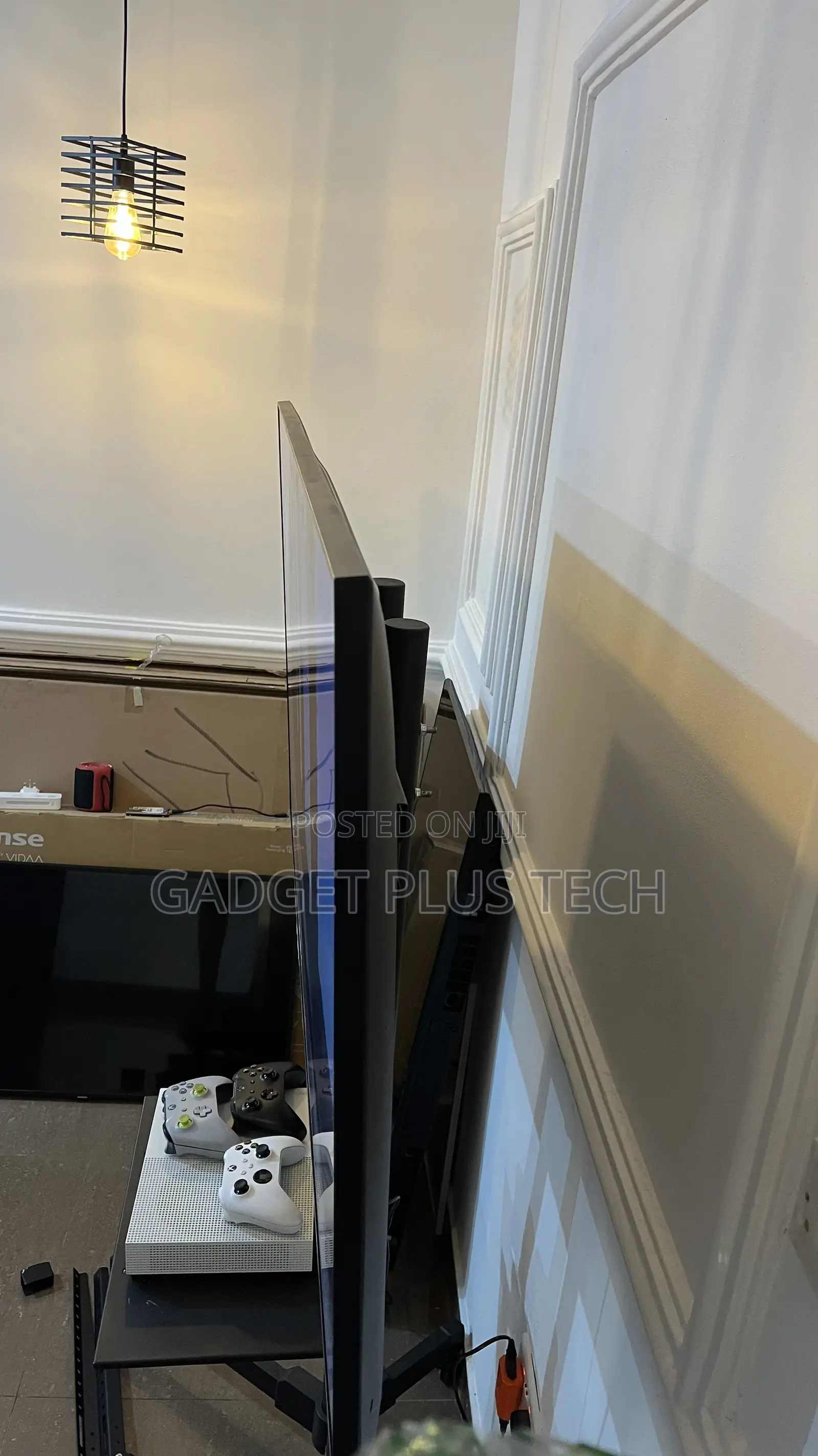 2022 55” Lg Thinq Ai Smart Tv From Germany