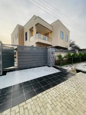 4bdrm House in Home Trust, Ablekuma for sale