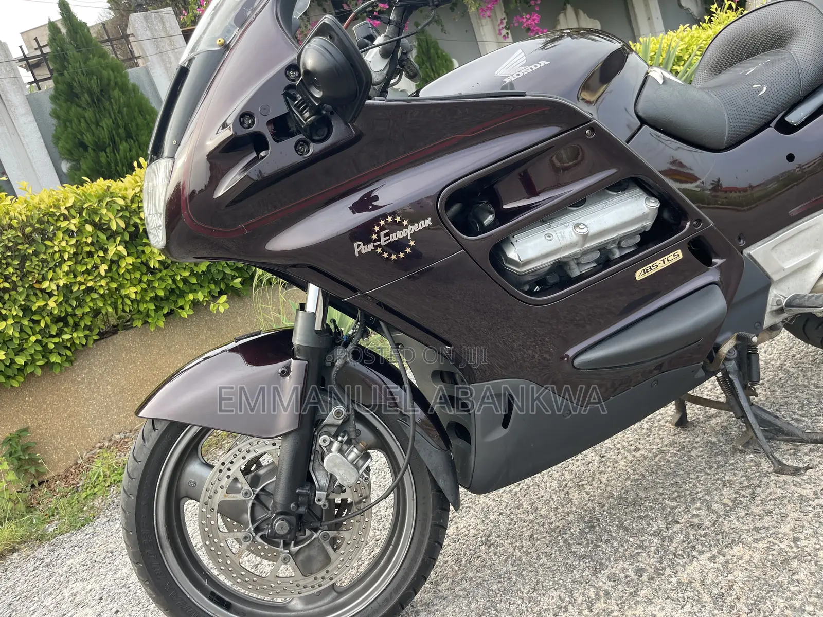 Honda 2004 Brown
