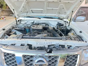 Nissan Patrol 2010 Gray