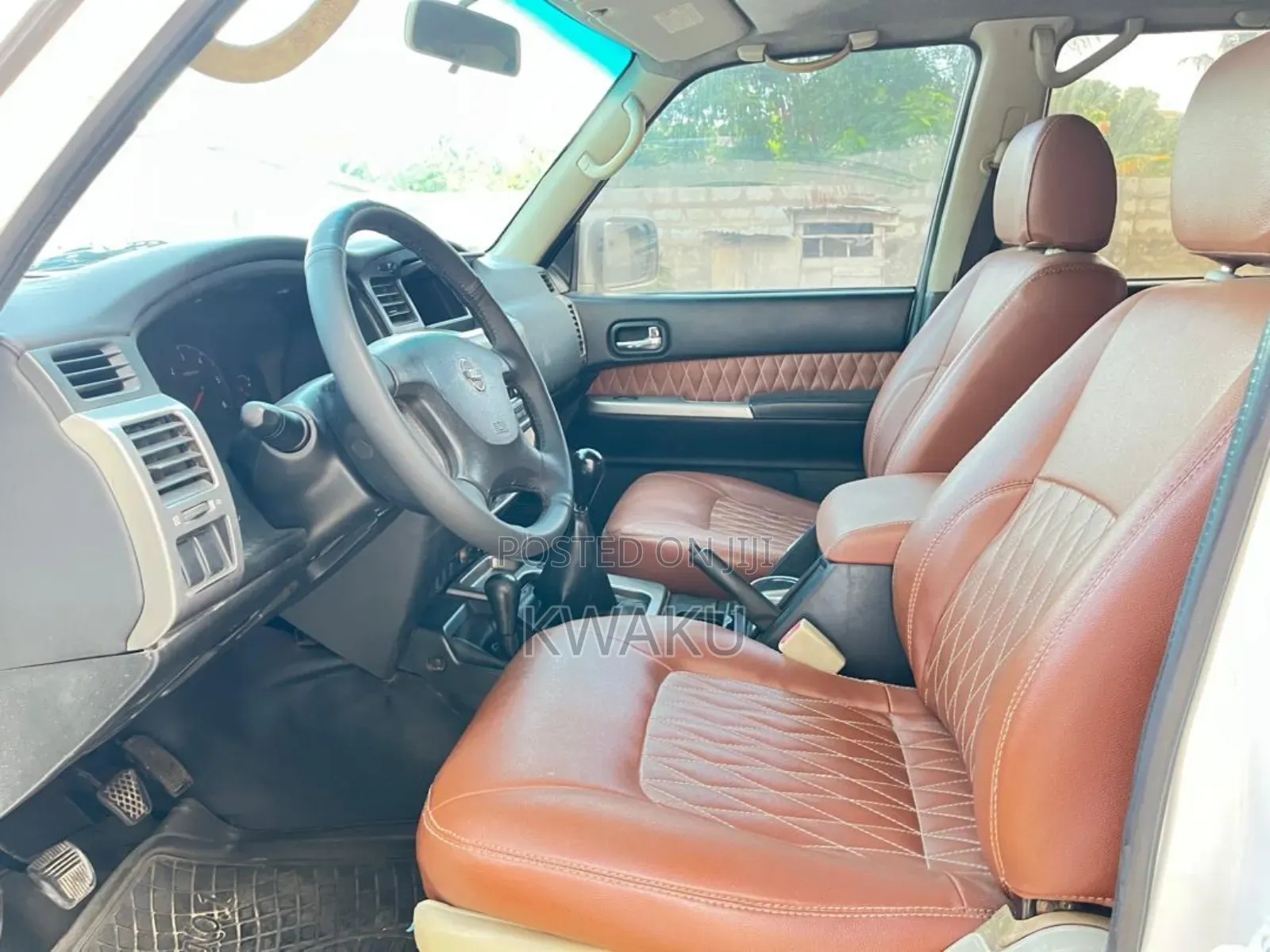 Nissan Patrol 2010 Gray