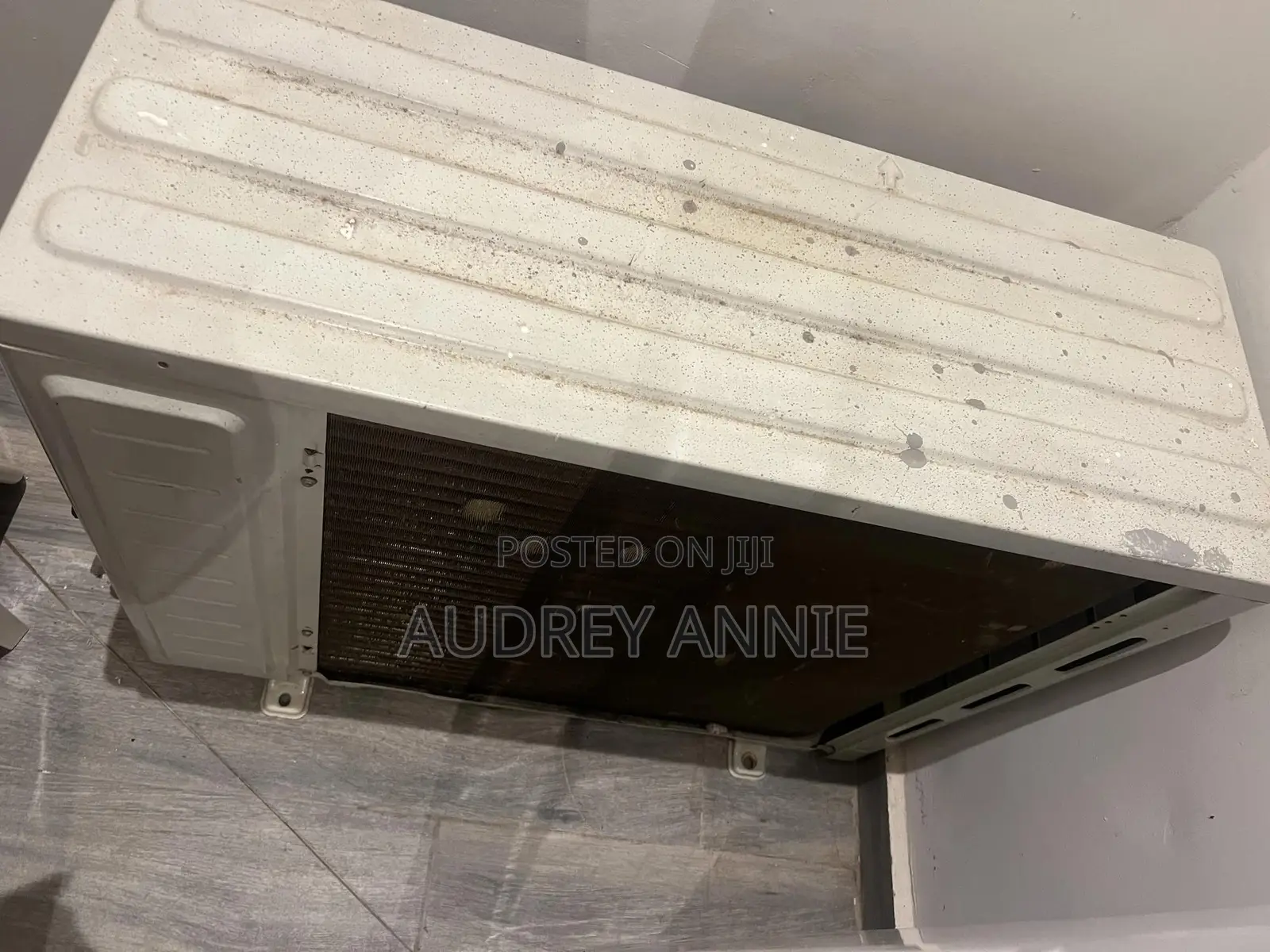 Standing Aircondion And 2.5 Hp