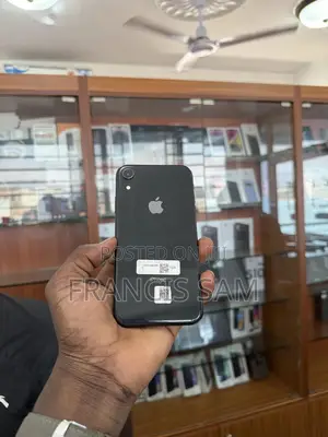 Apple iPhone XR 64 GB Black