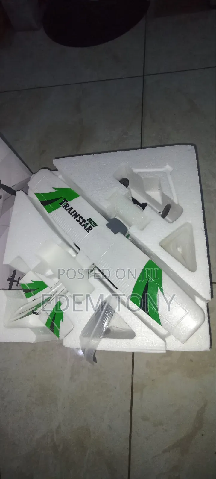 Volantexrc Mini Trainstar Remote-Controlled Airplane