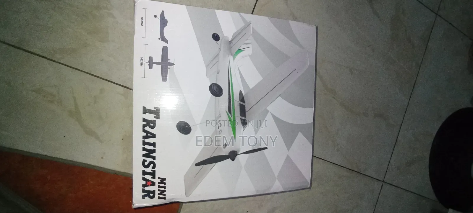 Volantexrc Mini Trainstar Remote-Controlled Airplane