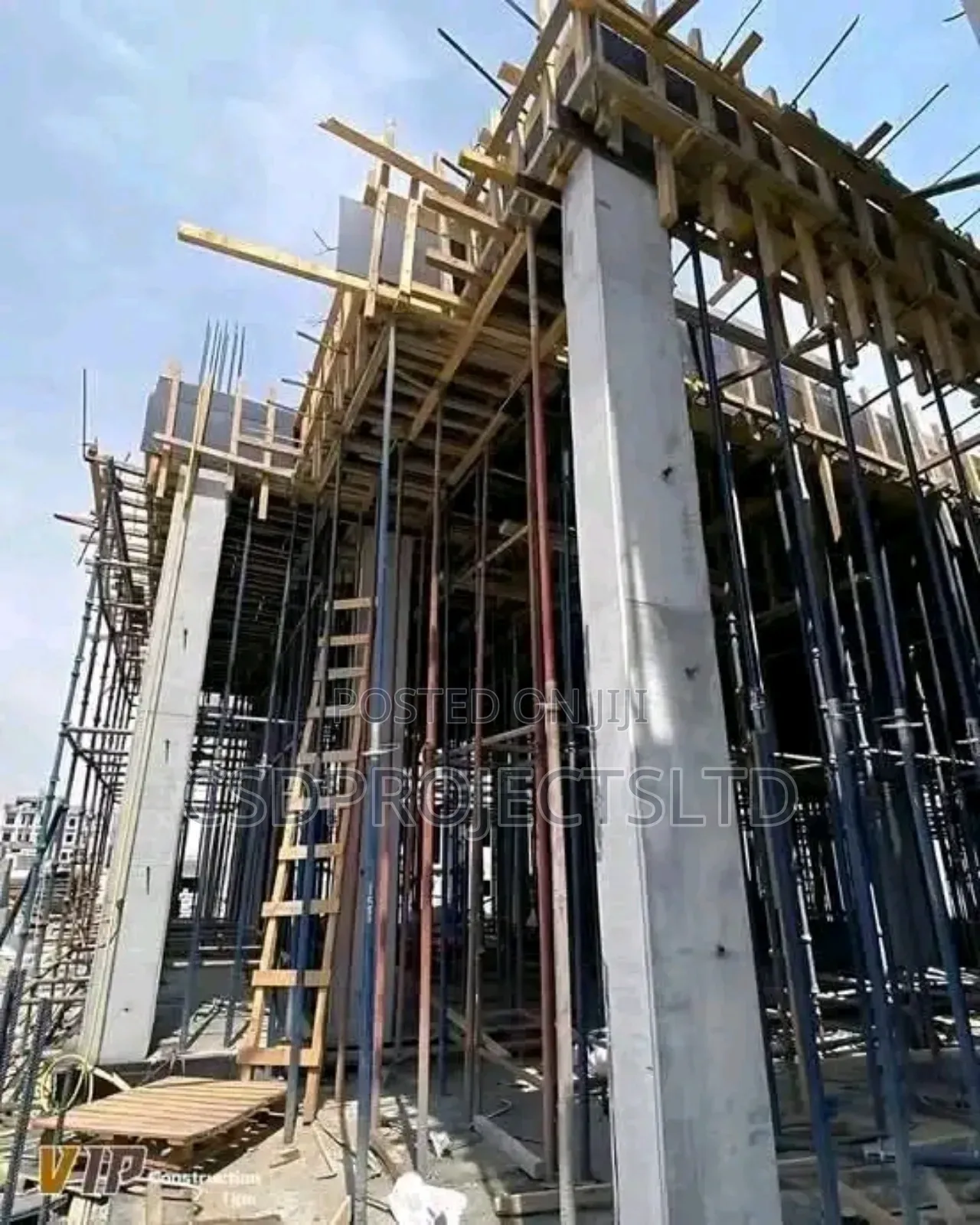 Building Contractor With Experience Mason Team