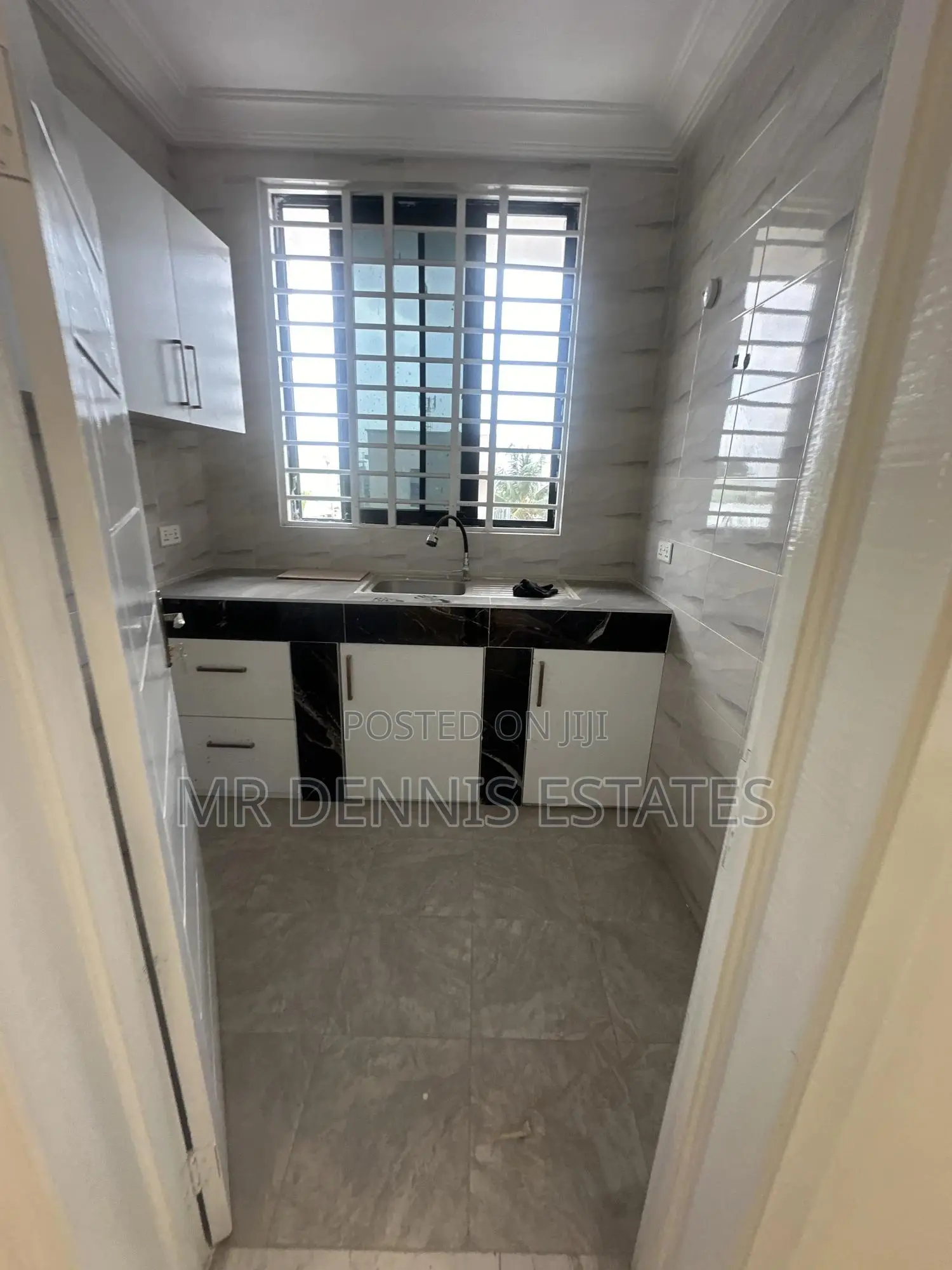 1bdrm Room & Parlour in Westhills Mall for rent