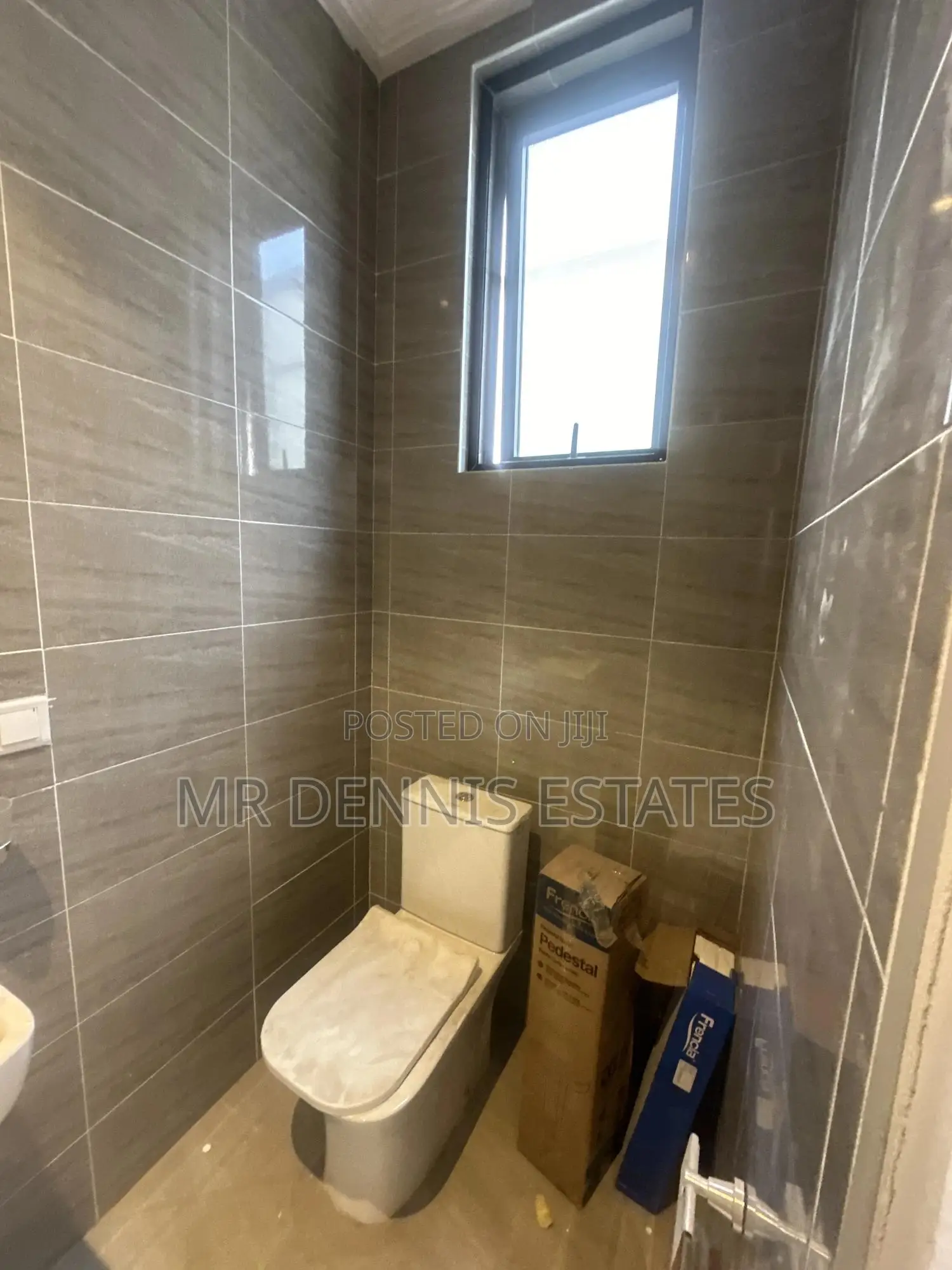 1bdrm Room & Parlour in Westhills Mall for rent