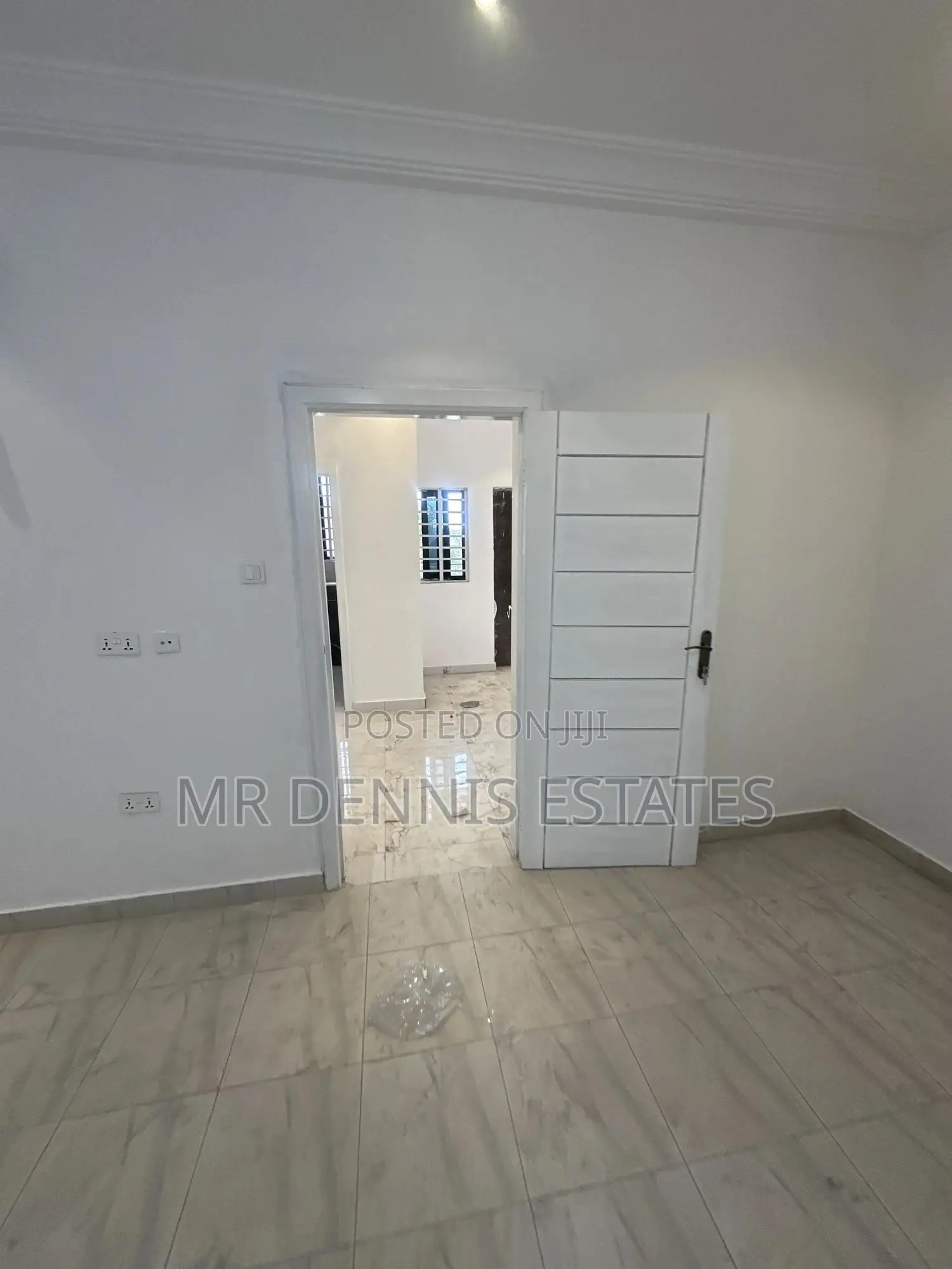 1bdrm Room & Parlour in Westhills Mall for rent