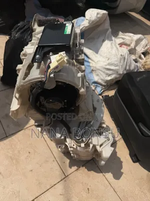 Toyota Voxy Evaporator