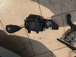 Toyota Voxy Gear Lever