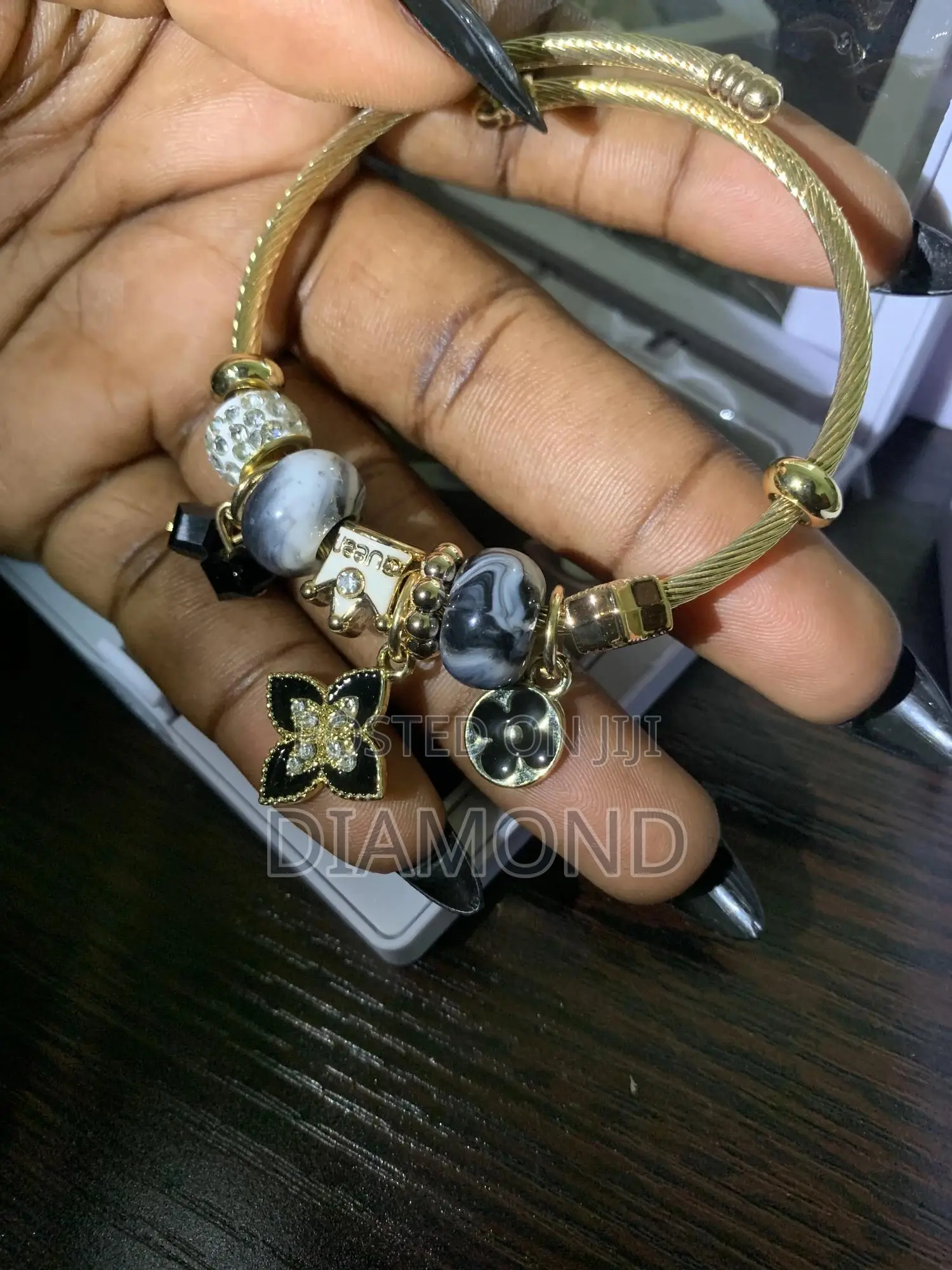 Gold Bracelets With Beautiful Decorations