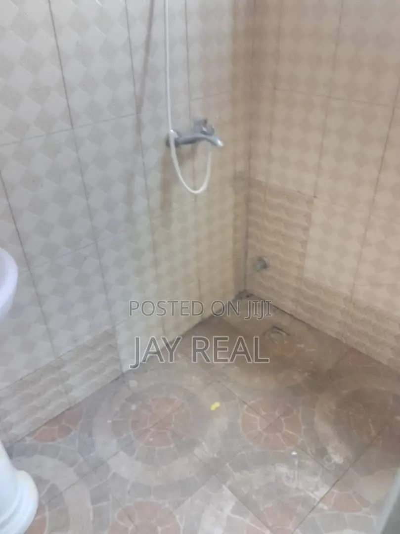 2bdrm Apartment in Jay Real Estate, Awutu Senya East Municipal for rent