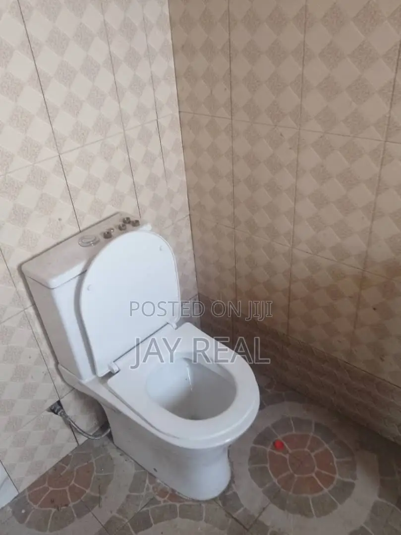 2bdrm Apartment in Jay Real Estate, Awutu Senya East Municipal for rent