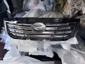 Hilux/Vigo /2013 Top Grille