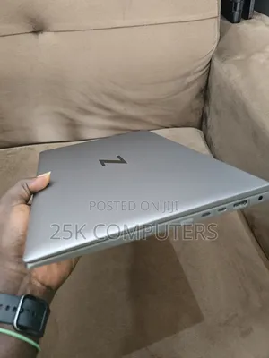 Laptop HP ZBook Firefly 14 G7 16GB Intel Core i7 SSD 512GB
