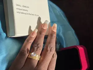 Sleek Two Piece Gold Ring Set For Ladies Engagement Wedding