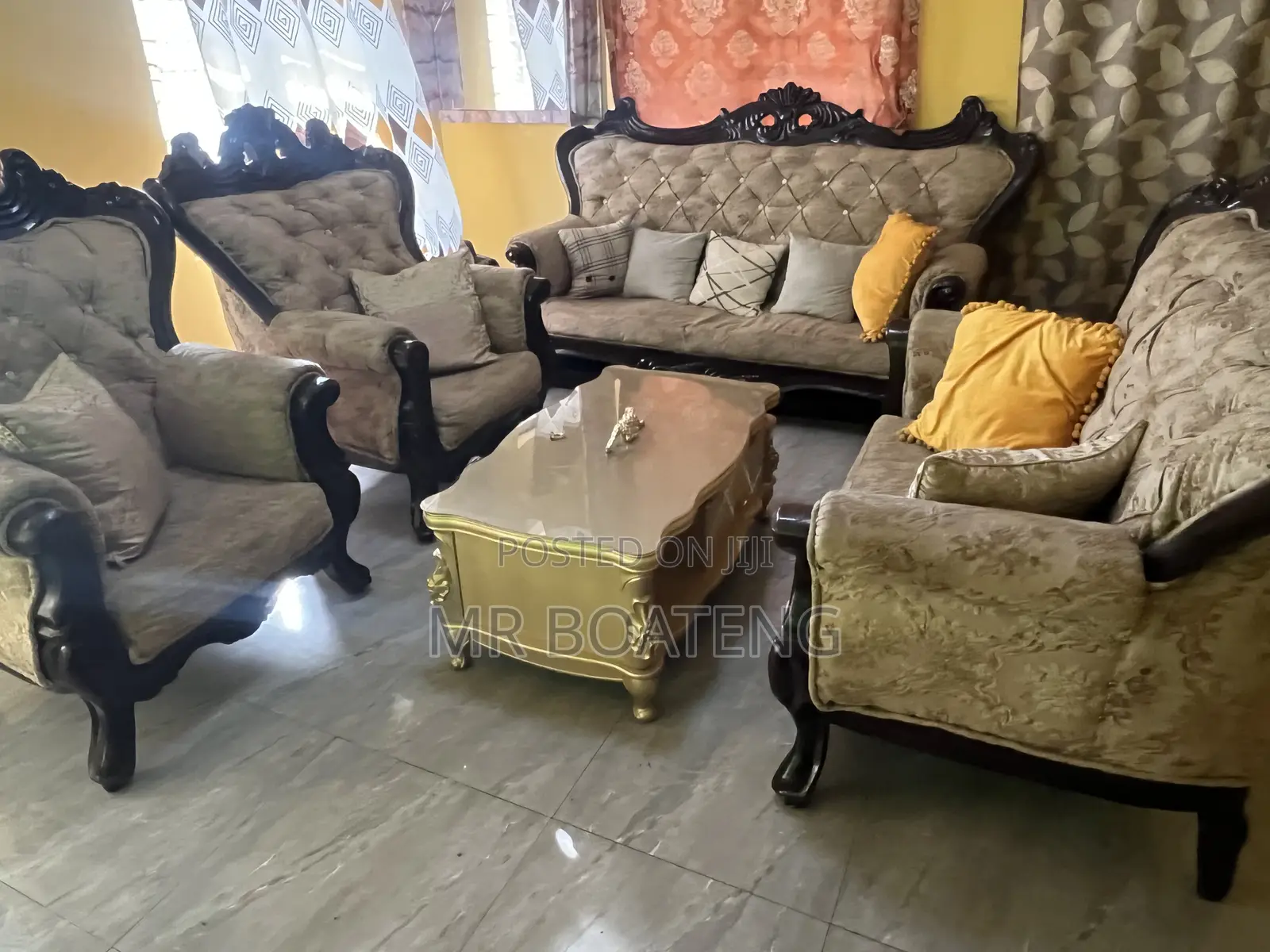 Royal Antique Set